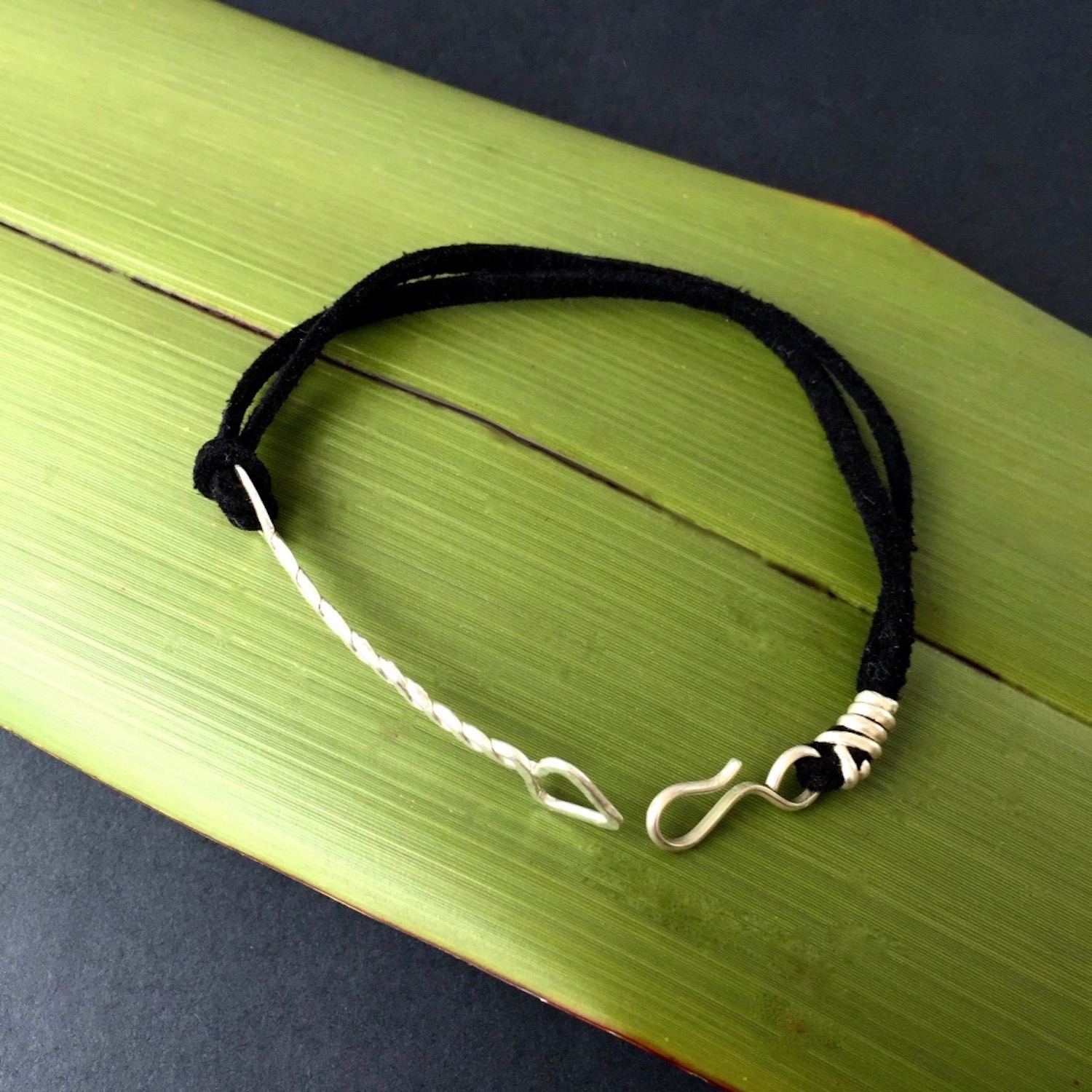 MBracelet_StSilTASuMB_GreenOpen