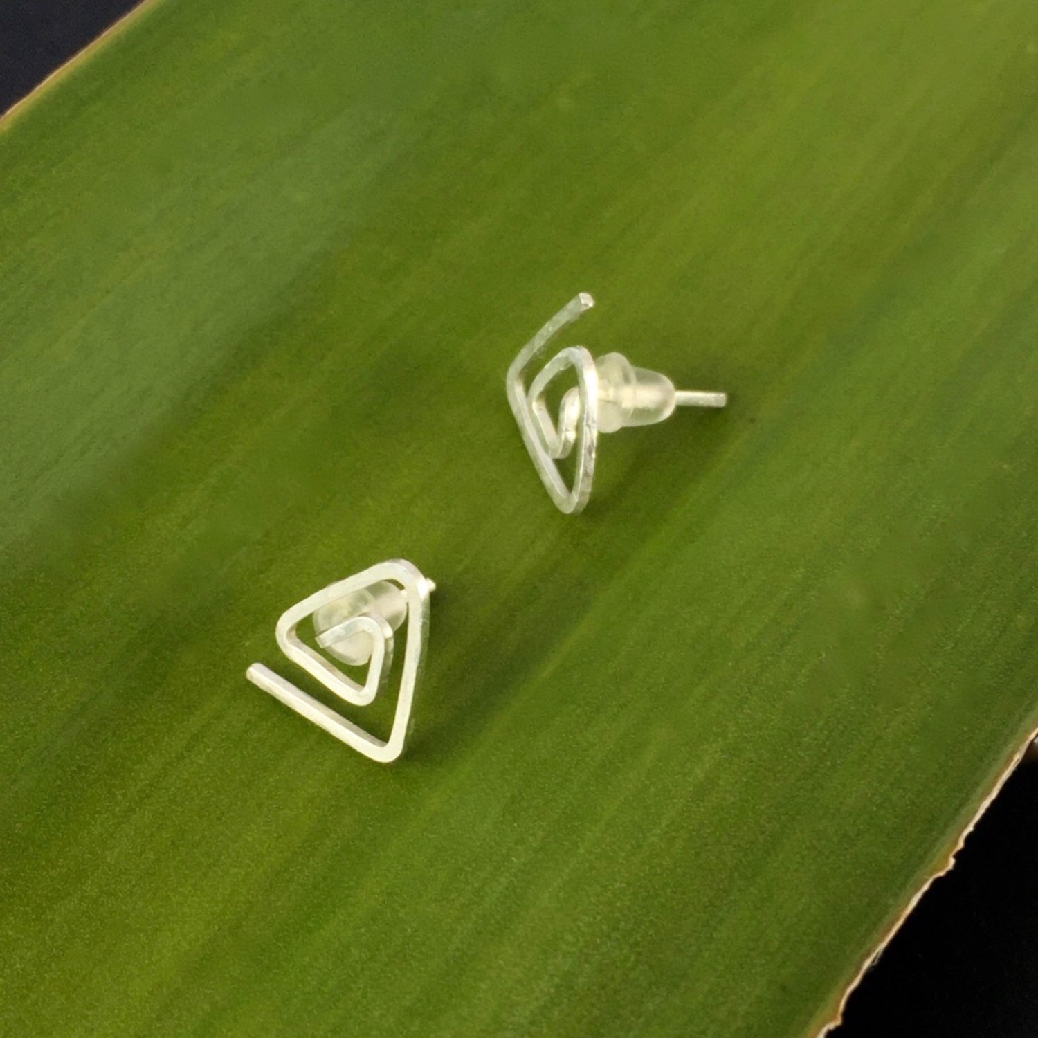 TriangleStuds_GreenAngle