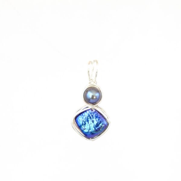 Iridescent Blue Geometric Pearl Pendant