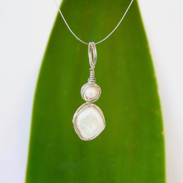 Ivory Geometric Pearl Pendant