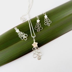Wire Wrapped Christmas Jewellery including Brooch, Earrings and Necklace