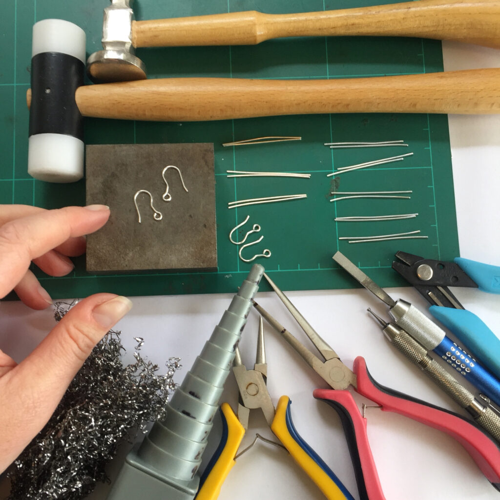 Making my own hypoallergenic eco silver earring hooks