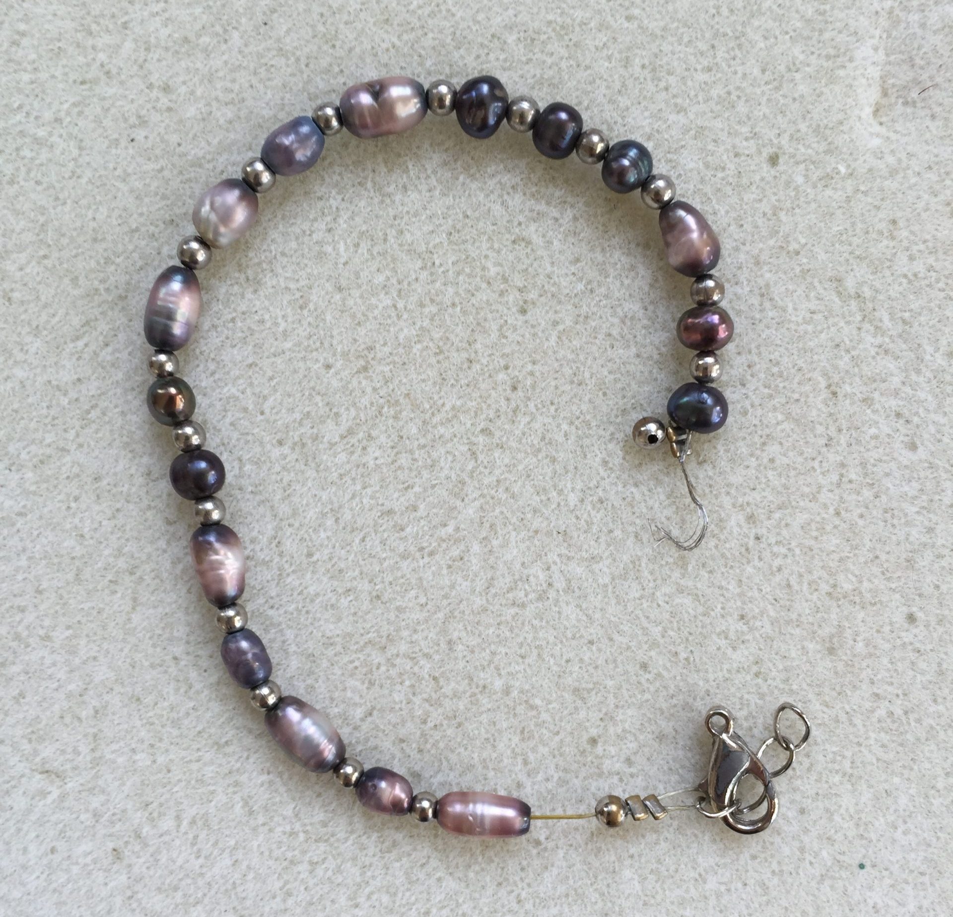 Broken rice pearl bracelet