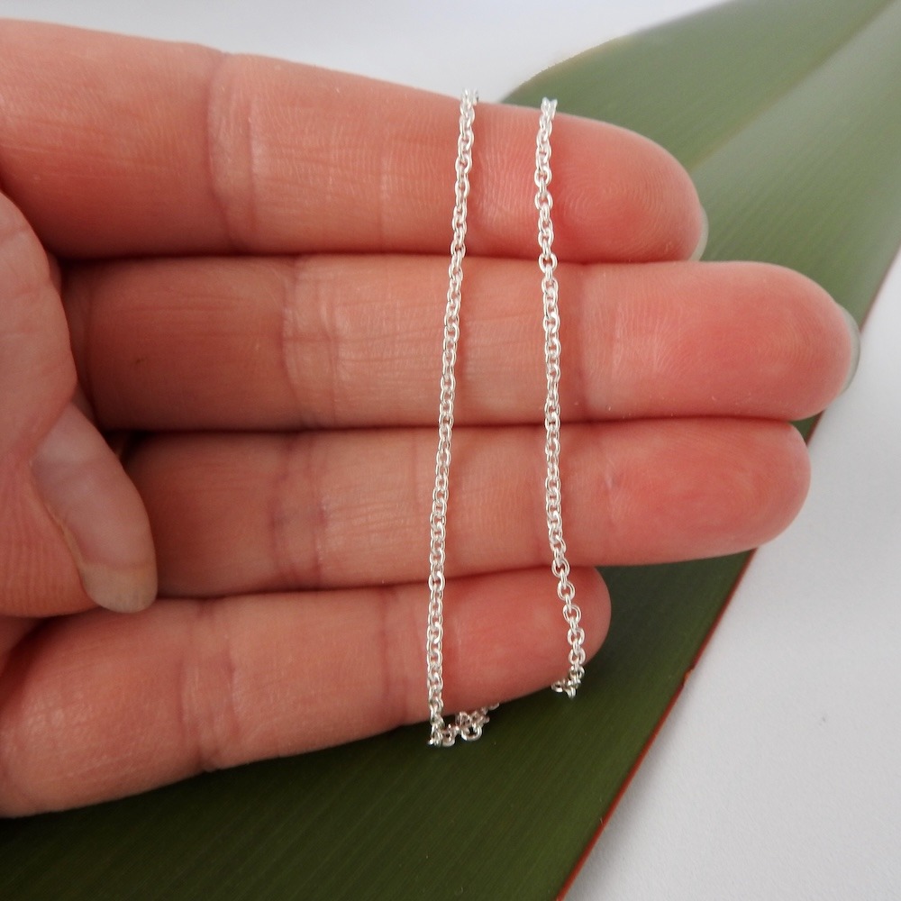 Sterling Silver Cable Chain_Hand Scale